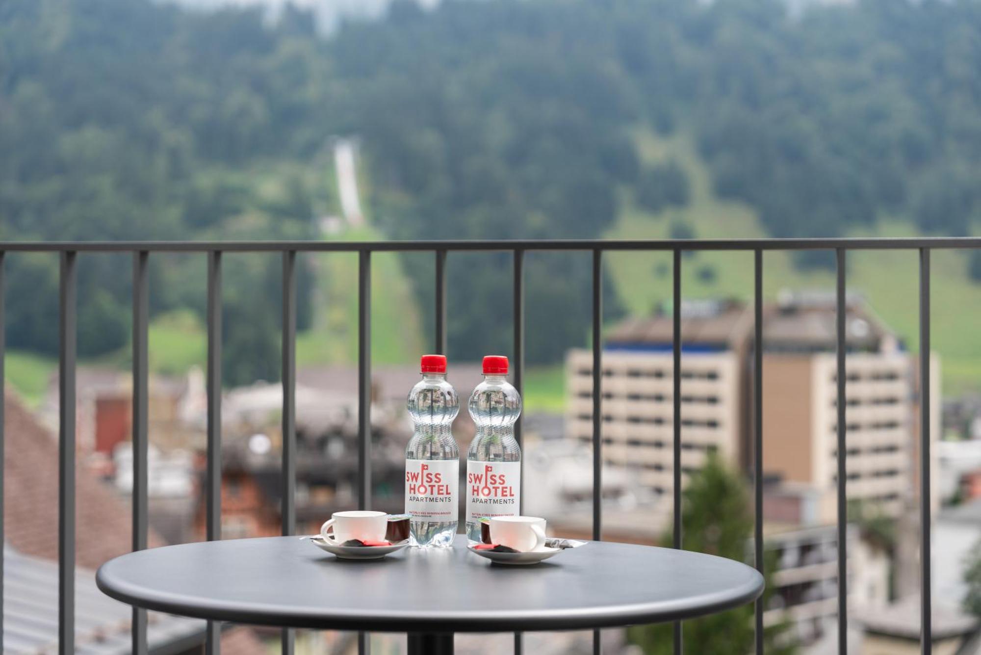 Swiss - *